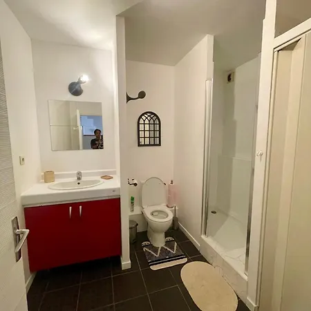 Grand T2 Pont Des Demoiselles